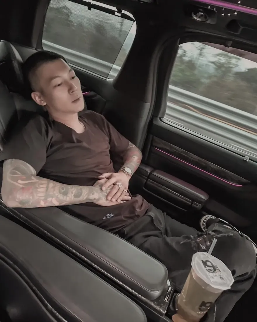 鳳梨澄清床伴沒懷孕！馮語婷再戰「別轉移焦點」要他快做這3事