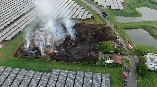 影/木資場悶燒7天…杜蘇芮也澆不熄！操爆5台消防車　空拍畫面曝光