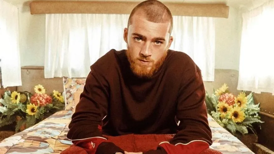 前幾天才喪父！《高校十八禁》安格斯克勞德驚傳過世　得年25歲