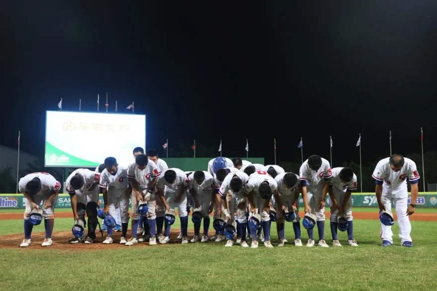 U12世界盃/不敵美國滿貫砲重傷害！中華隊亞軍飲恨　小球員難過落淚