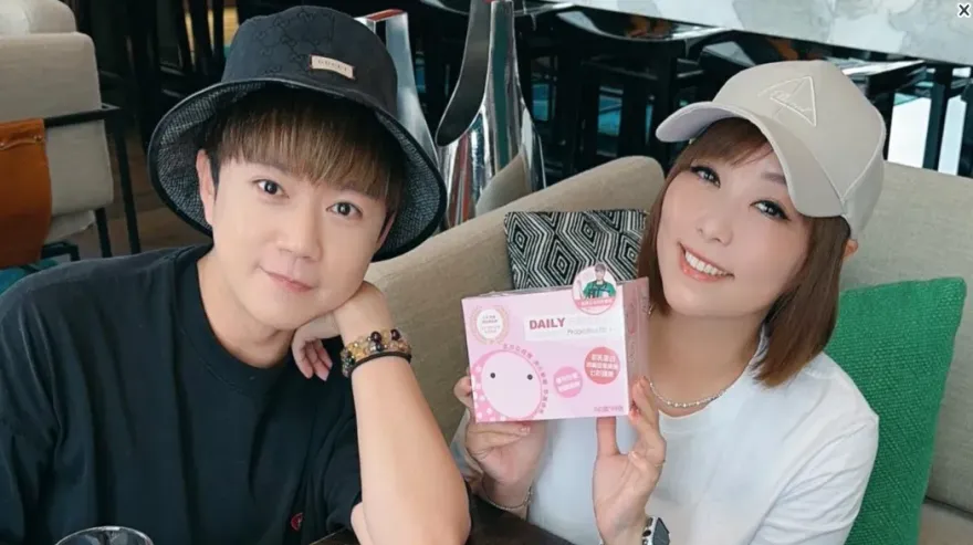 嫁富商尪12年屢被傳婚變！小蜜桃姐姐「同框西瓜哥哥」42歲近況曝光