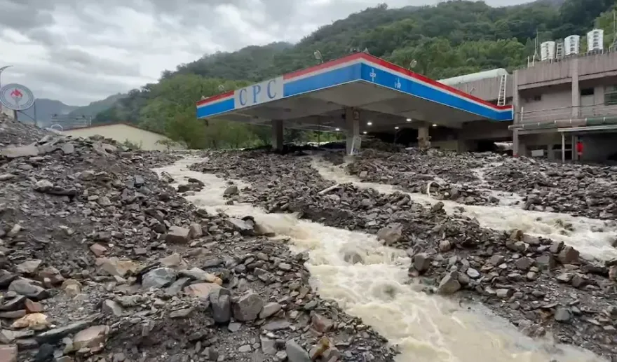 最悲加油站又遭穿心！女員工聞臭味機警喊逃　農業部解答實際味道