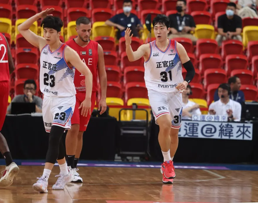 瓊斯盃/男籃開打！韓洋將「戰斧爆扣」轟炸籃框　首戰痛宰阿聯16分