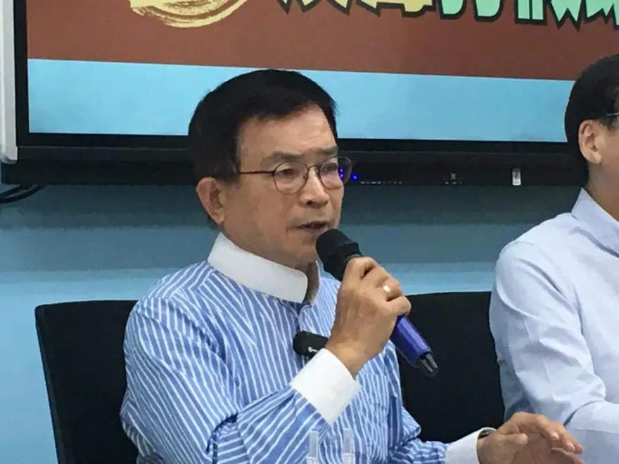 陳明通出席退休茶會還受獎　賴士葆：台大校長做得憋屈