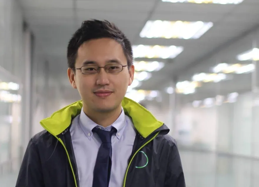 「口譯哥」信口雌黃？扯藍白拒《彭博》專訪　她爆趙怡翔惹外媒關切