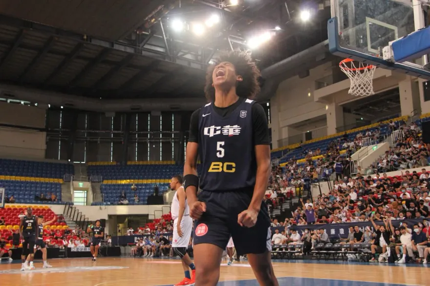 瓊斯盃/賀丹關鍵兩罰0中　賀博力挺哥哥：輸球一起扛