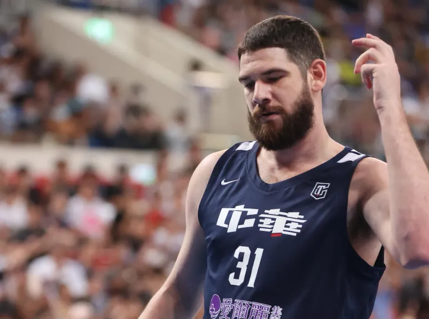 瓊斯盃/大爆發！阿提諾29分12籃板　中華藍宰伊朗喜收4連勝