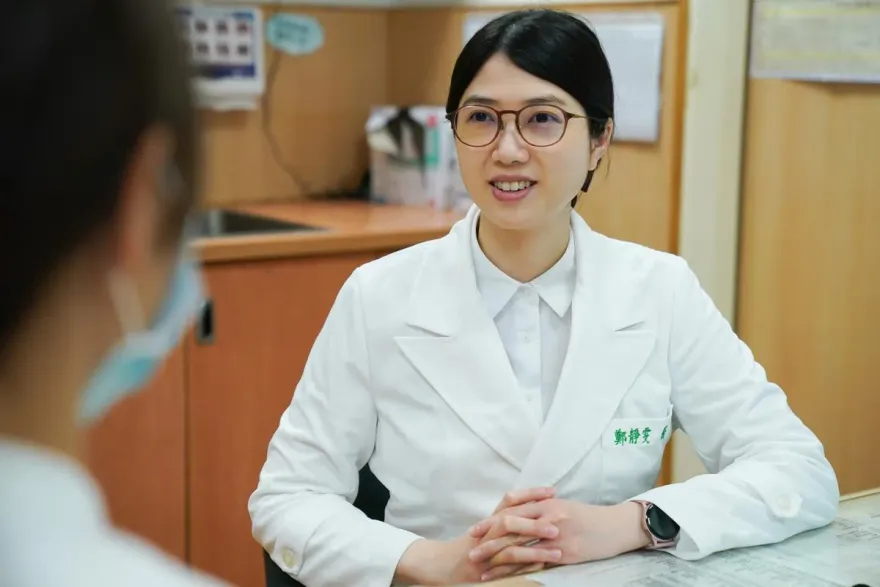 53歲婦感冒併發中耳炎竟「耳膜破洞」　靠內視鏡微創手術救回聽力