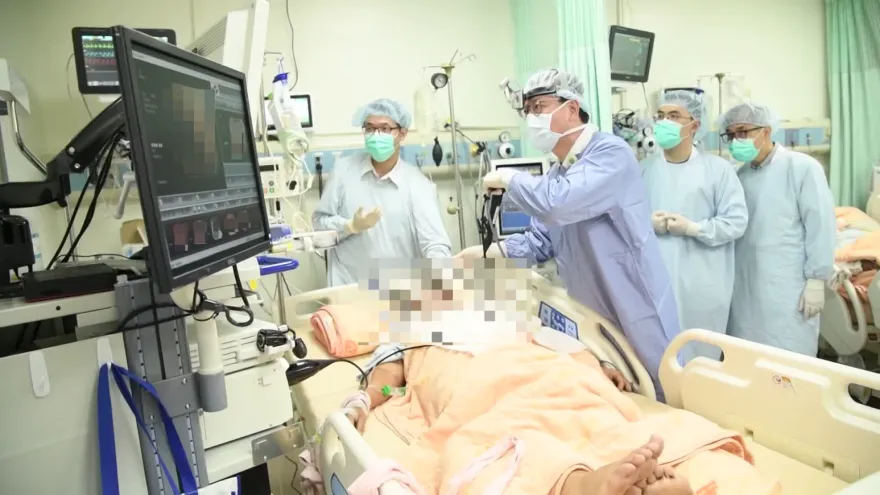 雲林逆子燒死3命！獨活婦呼吸道「仍有碳粒」　清醒聞至親全亡悲痛忍淚