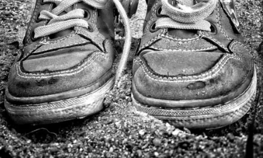 惡狼狠殺護校生1/苗栗女護校生身中11刀斃命　陽台球鞋成破案關鍵