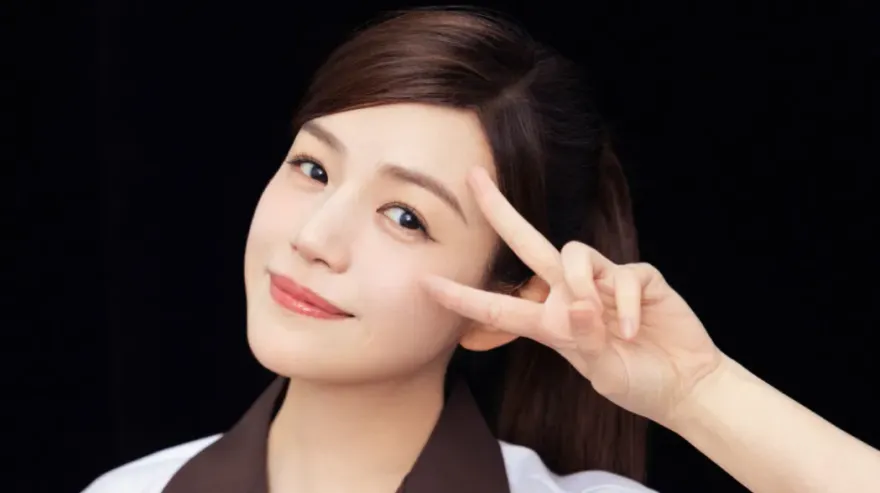 影/《那些年》沈佳宜回來了！陳妍希「穿回制服」40歲凍齡美貌曝光