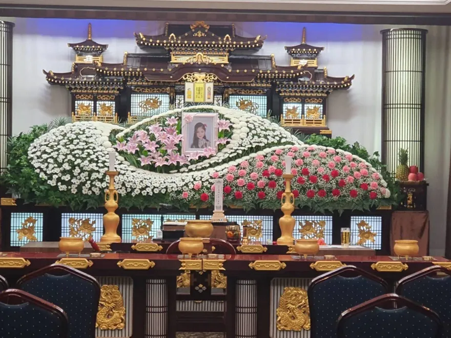 大胃王正妹30歲驟逝！肝指數高於常人30倍　家屬淚曝遺照告別孩子