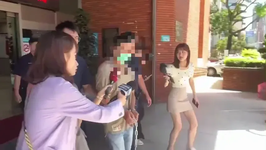 快訊/狼狽移送畫面曝！三重男搶金子5小時落網　「3計程車+5斷點」全都錄