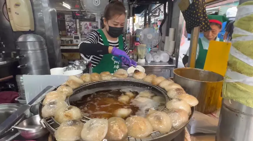 影/撐不住！彰化老字號「阿璋肉圓」1顆漲到55元　5年漲3次！老饕仍愛吃