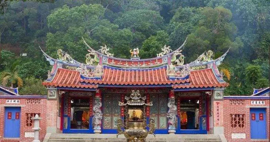 鬼月奇談/彰化清水岩寺法會　彰化婦「殺螞蟻」立牌位超渡