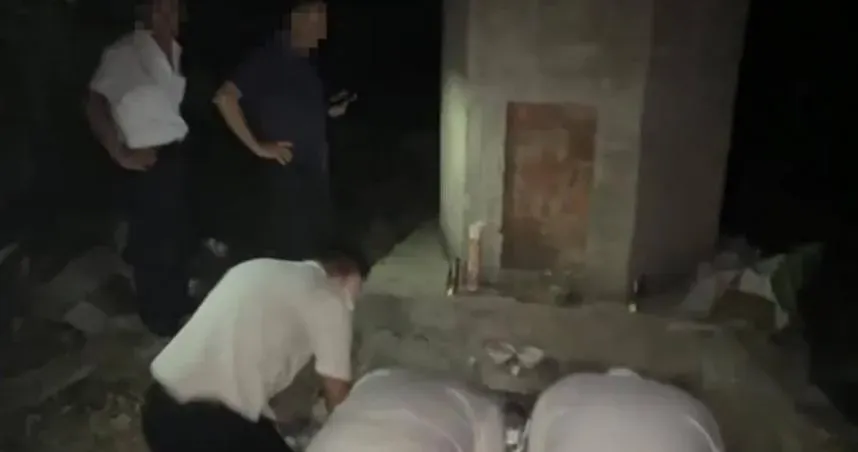 扯！遺體沒火化骨灰先出爐　殯儀館「弄錯了」連夜赴墓地磕頭挖墳