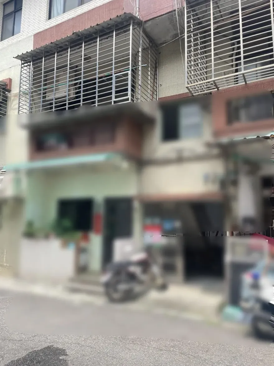 友人探訪未應門！淡水9旬翁疑跌倒在房門口身亡