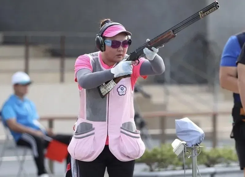 寶「槍」未老！林怡君射擊世錦賽暌違21年再摘金 同步摘奧運門票