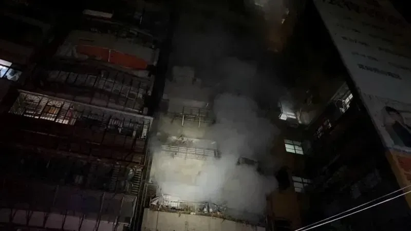 北市萬華國宅火警3女嗆傷送醫　暗夜緊急疏散161人