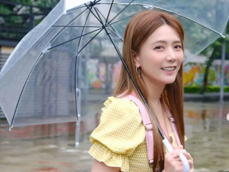 女神解婕翎驚傳私密片流出！各種刺激姿勢好車在底下…本人截圖狠打臉