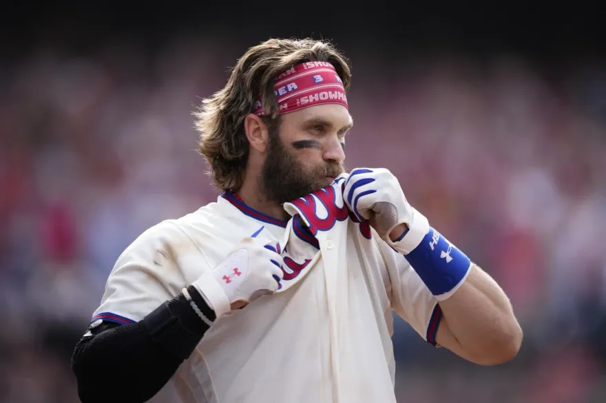 影/費城人重砲開轟！哈波生涯300轟到手　盼「再來一次」