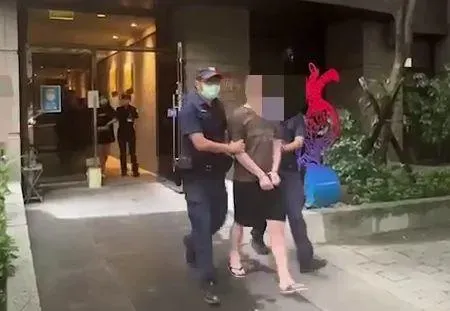 快訊/台北橋賓士逆撞7車落跑　情侶家中落網！他酒測值0.31毫克