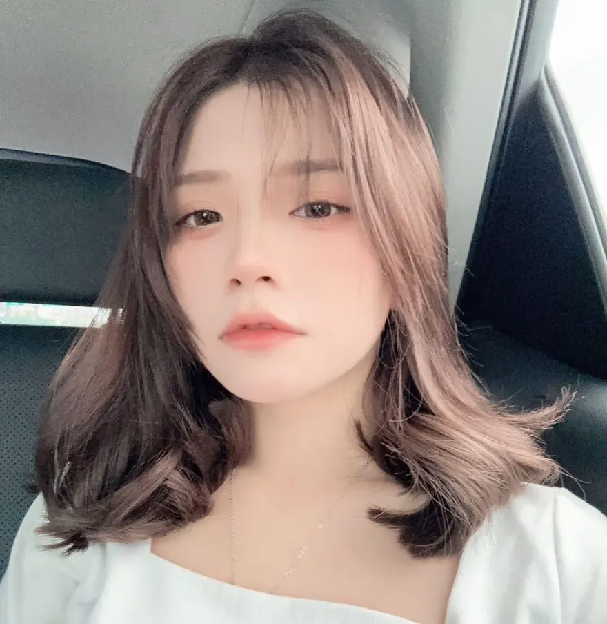 JKF女網紅「百萬包養」對話曝光！已婚男開價1天20萬　她果斷拒絕