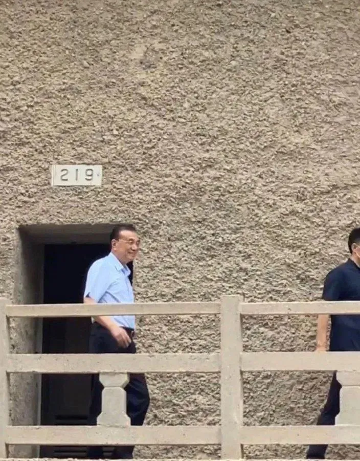 影/陸前總理李克強裸退後首現身　網傳參觀敦煌莫高窟