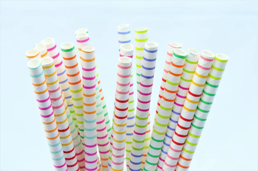 紙吸管暗藏「傷身化學物質」！專家提醒「會在人體內殘存多年」