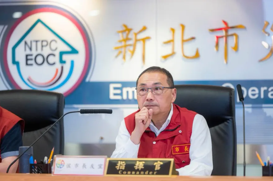 為2024民進黨竟收割侯友宜政見？最新街訪民眾全怒了：扯後腿