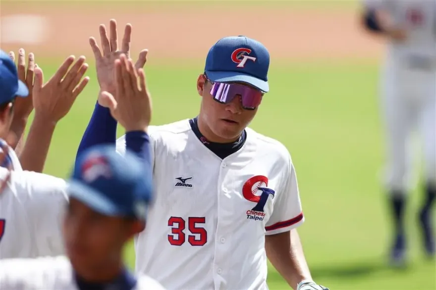 U18世界盃/打瘋掉了！張趙紘單局雙響砲5打點　中華隊全勝晉級複賽