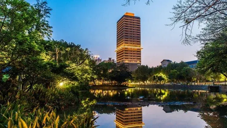 高虹安遭傳租屋5000萬「回建築」　她反爆林智堅：住自有別墅還拿8萬租賃補助