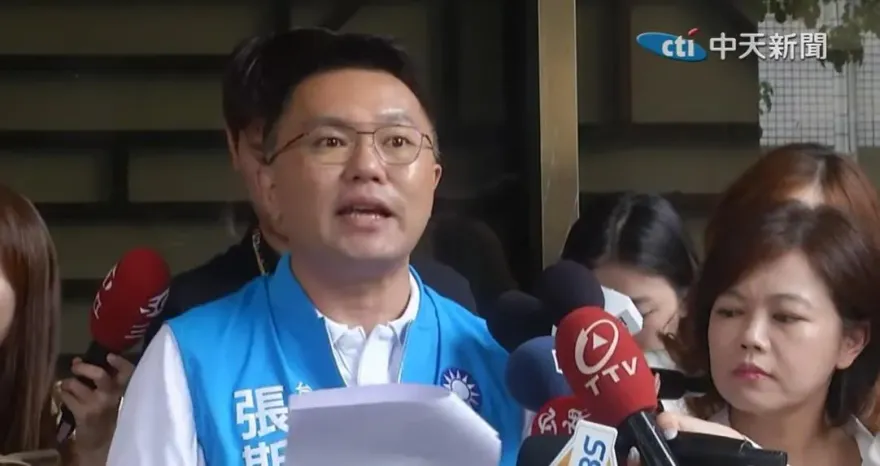 揪超思合約藏3點貓膩　張斯綱怒轟陳吉仲：不可告人所以告人