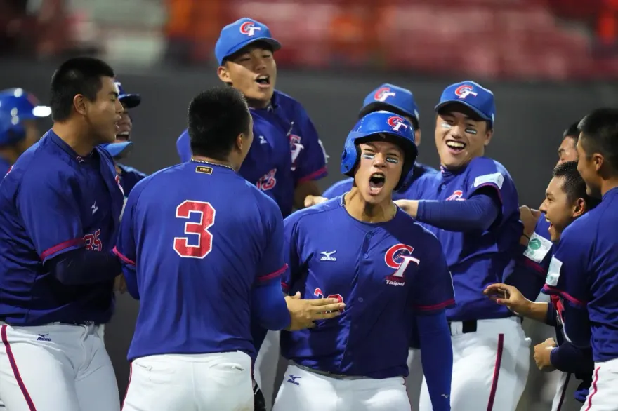 U18世界盃/強投豪打！中華隊超級循環賽首戰告捷　王念好開轟砲打美國