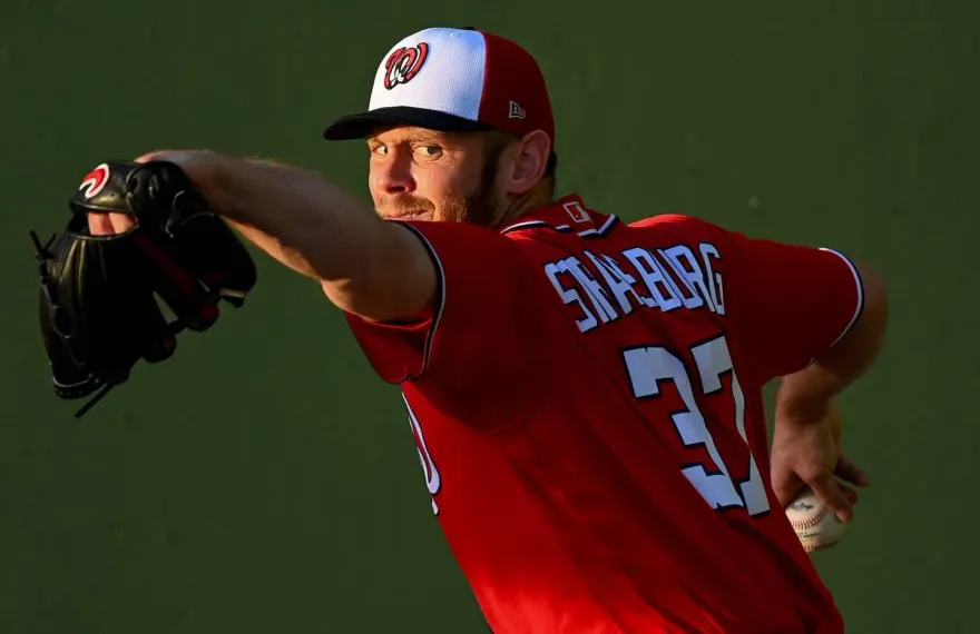 國民反悔想改合約？天才小史週日退休記者會突喊卡