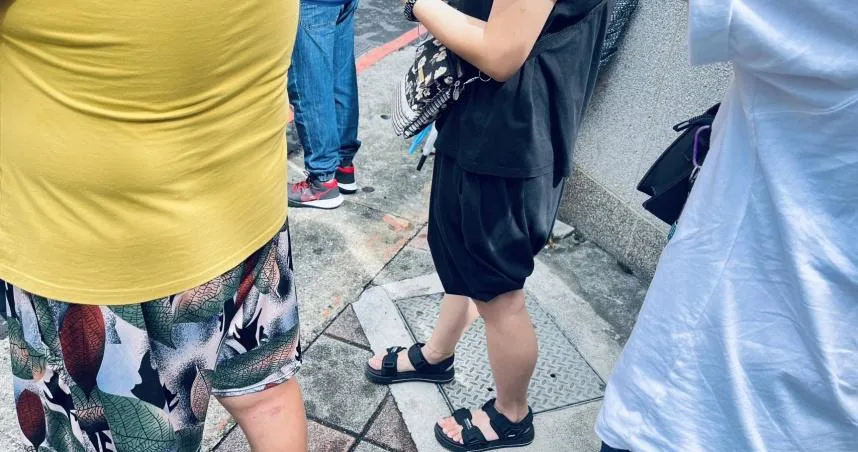 大直公寓屋塌傾斜！愛貓受困來不及逃　女飼主焦急盼回家搶救