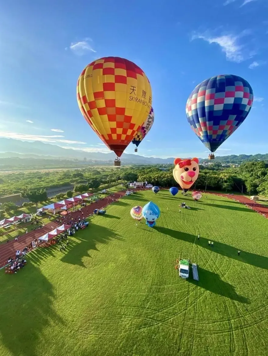 石岡熱氣球嘉年華幸福升空！現場民眾感動喊：美呆了