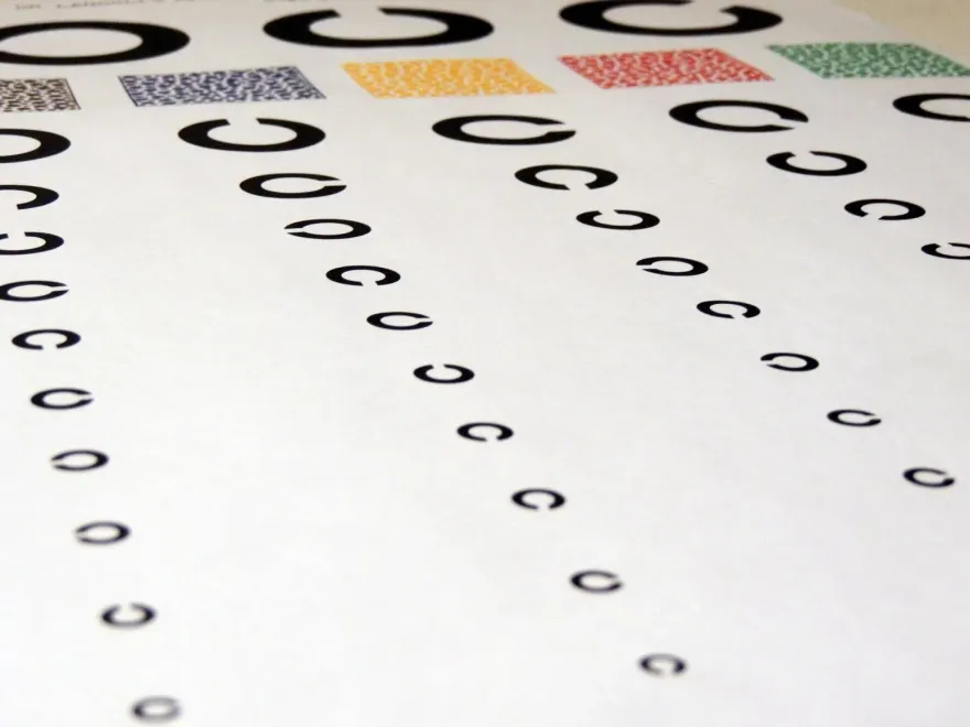 孩子近視不斷加深？國健署曝：孩子近視的3大高峰　3C產品影響很大