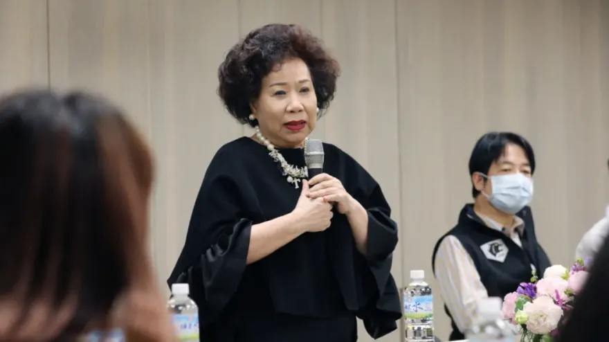 胃痛切片化驗！76歲黃越綏突宣布「斷食善終」親曝病況