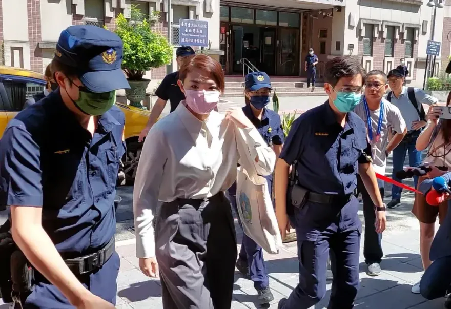 高虹安又被北院傳喚！貪污、著作權、誣告「3大案」密集開庭　下午應戰翁達瑞