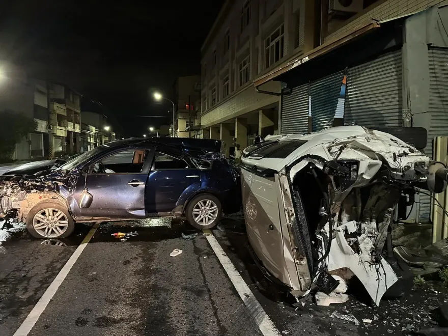 影/彰化最慘車主！2個月內同輛車同地點被撞壞2次　氣罵「乾脆報廢好了」