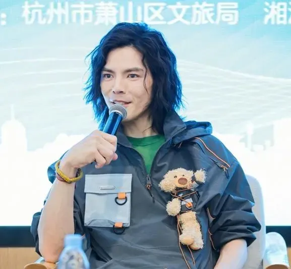 一天睡3小時！向佐拍戲受傷一度「致殘致死」　不肯享受家產「躺平花錢」內幕曝光