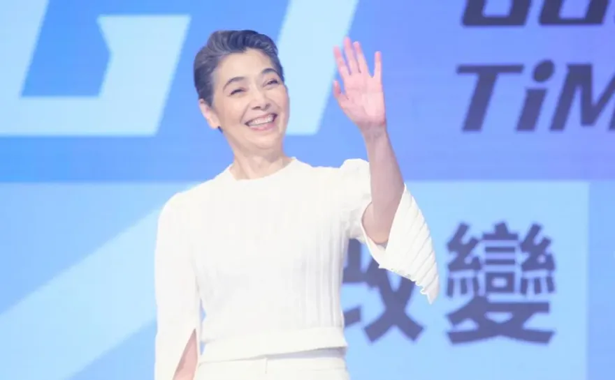 賴佩霞超狂學歷驚呆網友！復興美工拚上「哈佛」超勵志　連3年陽明交大開課