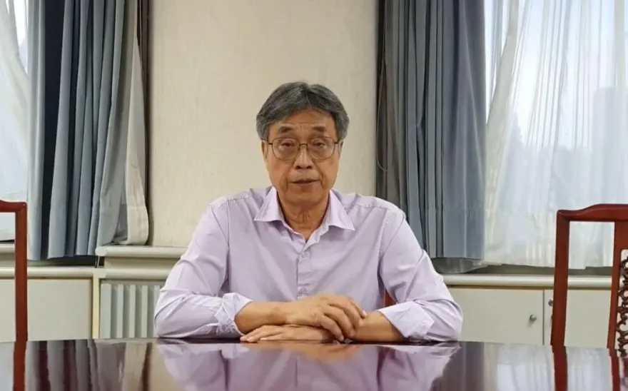 「巴西蛋沒塗蠟」農業部內部資料自打臉　陳駿季再拗：用礦物油「噴膜」