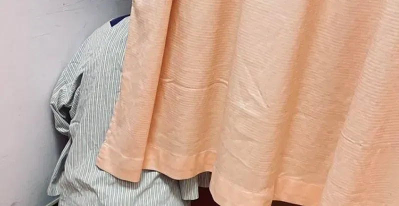 婦科醫巡房驚見「孕婦」背對蹲地…動也不動　她崩潰：沒有頭