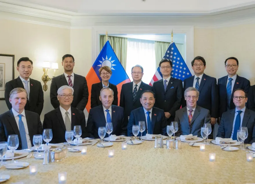 侯友宜悄密會美國軍方、國安前官員　華府晚宴畫面曝光