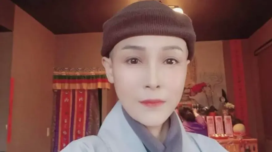 昔與小澤圓拍三級片走紅！唐德惠出家2年近況曝　嘆演藝圈心酸：死也要死在家