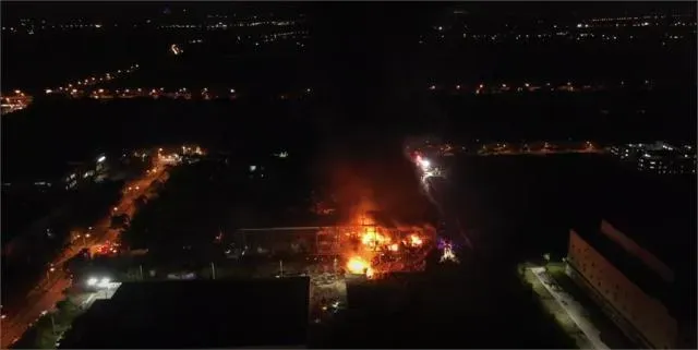 不斷更新/懶人包曝光！屏東高球工廠爆炸4勇消殉職　3員工失聯持續搜救