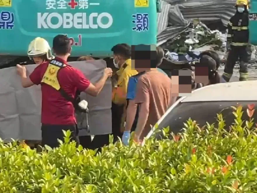 快訊/屏東高爾夫球具廠大爆炸/第2名失聯員工找到了！男子OHCA送醫　家屬哭斷腸
