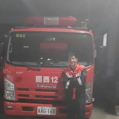 屏東高爾夫球具廠大爆炸/哀悼勇消賴俊儒殉職　關西分隊永遠留位子給你